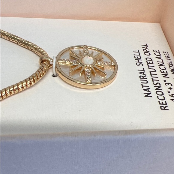 Camila Coelho | Compass Necklace ✨ - Picture 5 of 8